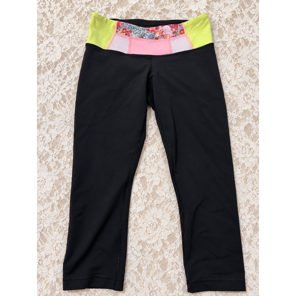 Y2K Lululemon Crop Black Floral Yoga Leggings 6 2000s Coquette Workout Gym